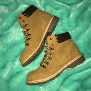 espirit boots size 7.5